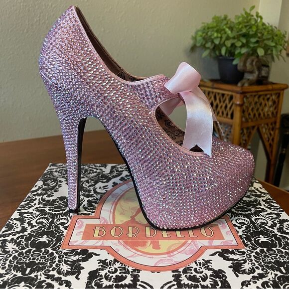 NIB Bordello Teeze-04R Uktra High Stiletto Rhinestone Heels Baby Pink Size 7 - Picture 4 of 12